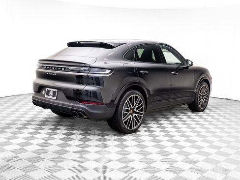 New 2026 Porsche Cayenne S image 7