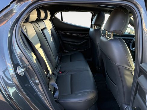 Used 2023 MAZDA MAZDA3 s image 18