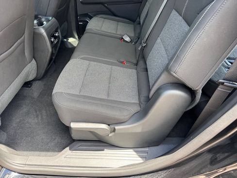 Used 2025 GMC Acadia Elevation AWD/4WD image 13