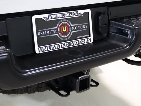 Used 2022 RAM 1500 TRX w/ TRX Level 1 Equipment Group AWD/4WD image 4