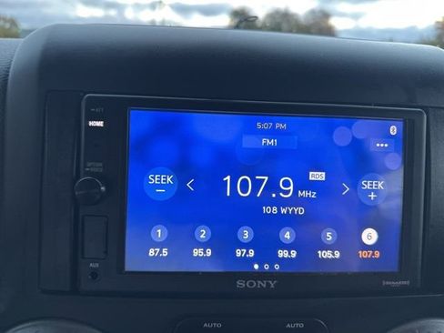 Used 2017 Jeep Wrangler Unlimited Sport w/ Quick Order Package 24S image 24