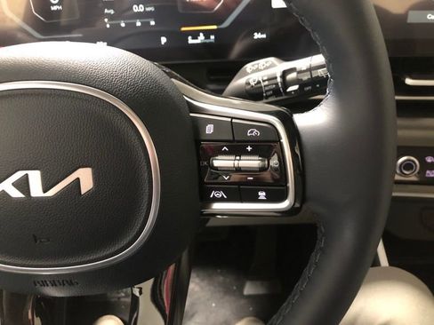 New 2026 Kia Carnival SX Prestige FWD image 26