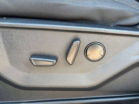 Used 2023 Ford F150 Lariat AWD/4WD image 19