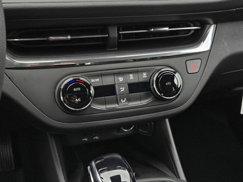 New 2026 Buick Envista Preferred FWD image 13