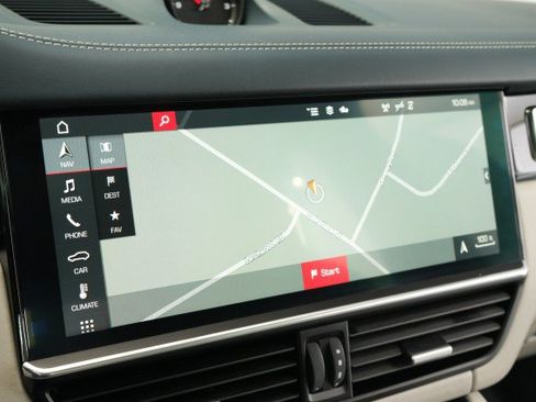 Used 2019 Porsche Cayenne Turbo AWD/4WD image 57