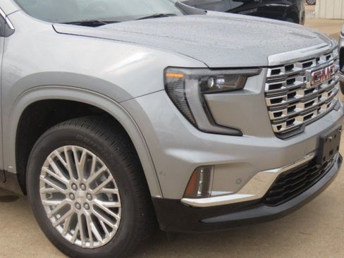 Used 2025 GMC Acadia Denali w/ Super Cruise Package FWD image 5
