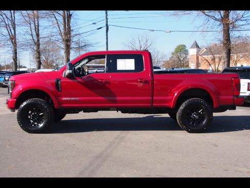 Used 2021 Ford F250 Lariat image 2