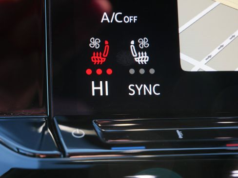 Used 2024 Volkswagen Atlas Cross Sport SEL R-Line image 29