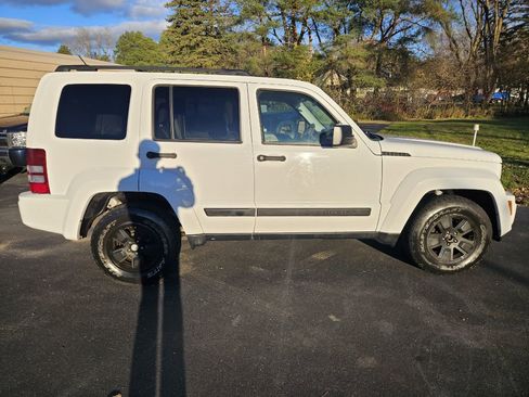 Used 2012 Jeep Liberty Sport w/ Popular Equipment Group image 6