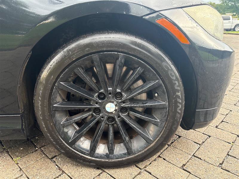 Used 2011 BMW 335i xDrive Sedan AWD/4WD image 7