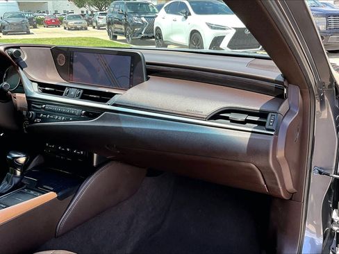 Used 2019 Lexus ES 350 w/ Accessory Package 2 FWD image 19