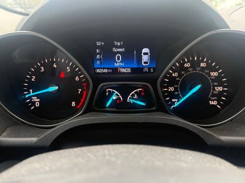 Used 2017 Ford Escape Titanium AWD/4WD image 16