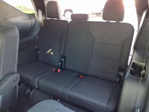 Used 2026 Chevrolet Traverse LT w/ Driver Confidence Package FWD image 29