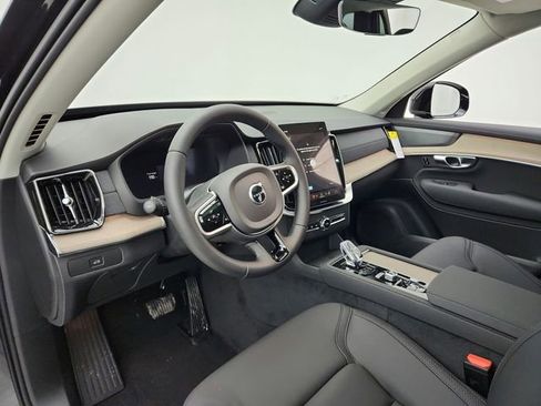 New 2026 Volvo XC90 B6 Plus w/ Protection Package image 16