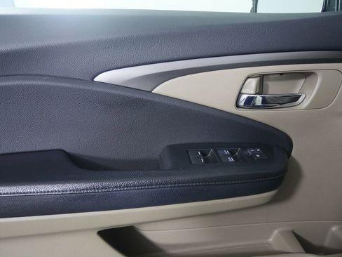 Used 2018 Honda Pilot EX-L image 9