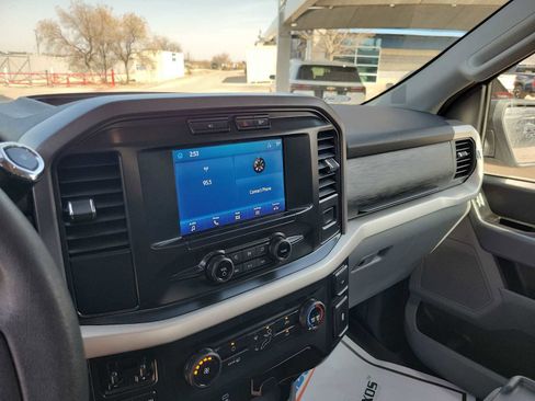 Used 2022 Ford F150 XLT image 16
