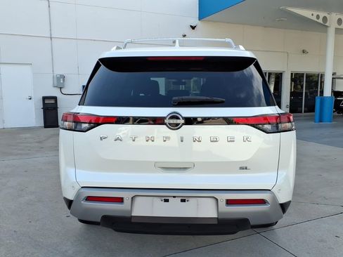 Used 2023 Nissan Pathfinder SL FWD image 13