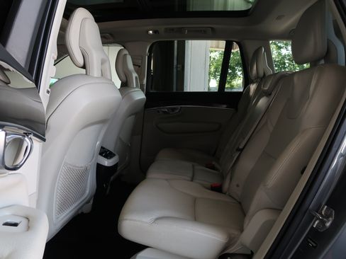 Used 2017 Volvo XC90 T6 Momentum w/ Vision Package AWD/4WD image 35