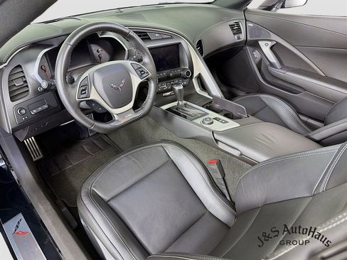 Used 2016 Chevrolet Corvette Z06 w/ 2LZ Preferred Equipment Group RWD image 9