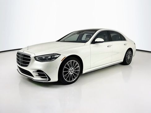 Used 2022 Mercedes-Benz S 580 4MATIC Sedan image 1