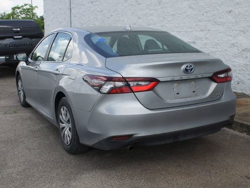 Used 2024 Toyota Camry LE image 6