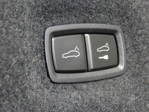 Used 2026 Porsche Taycan AWD/4WD image 46