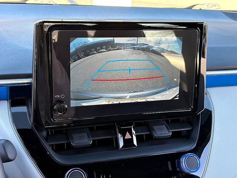 Used 2024 Toyota Corolla SE image 14