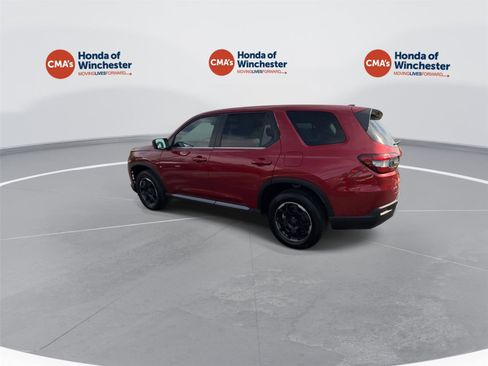 Certified 2025 Honda Pilot EX-L image 9
