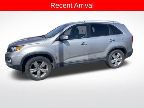 Used 2013 Kia Sorento EX image 4