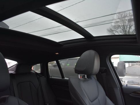 Used 2024 BMW X4 xDrive30i image 25