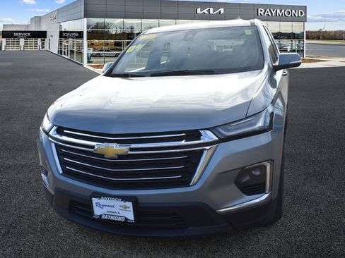 Used 2023 Chevrolet Traverse LT image 8
