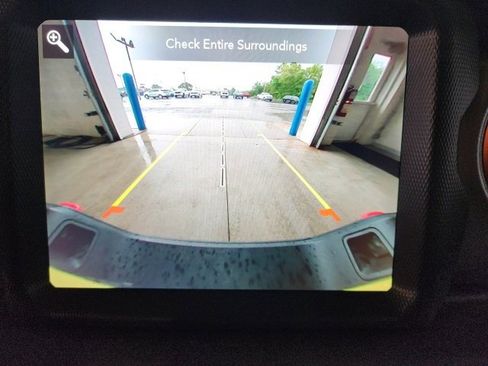 Used 2023 Jeep Gladiator Mojave w/ Cold Weather Group image 22