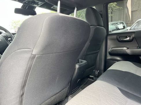 Used 2023 Toyota Tacoma TRD Off-Road w/ Technology Package AWD/4WD image 23