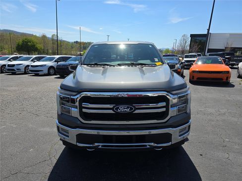 Used 2024 Ford F150 Lariat w/ FX4 Off-Road Package AWD/4WD image 9