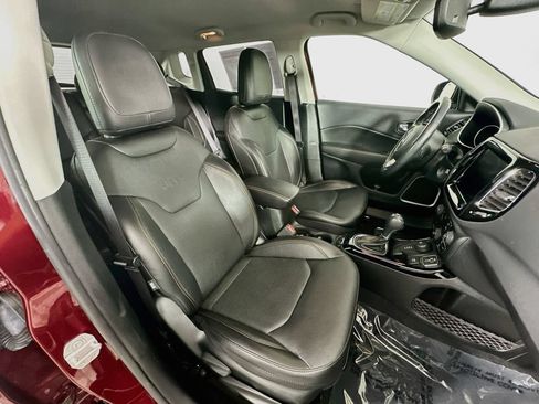 Certified 2021 Jeep Compass Limited AWD/4WD image 37
