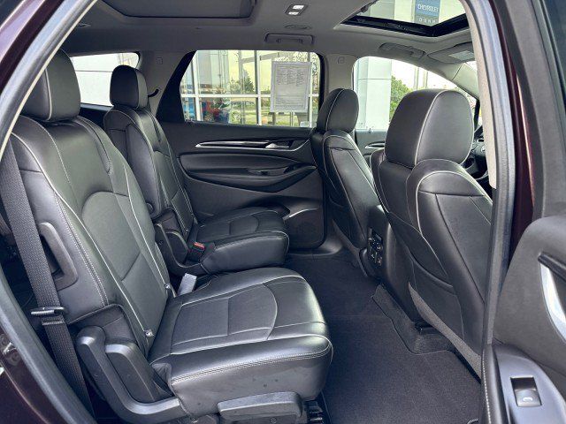 Used 2020 Buick Enclave Avenir w/ Avenir Technology Package AWD/4WD image 32