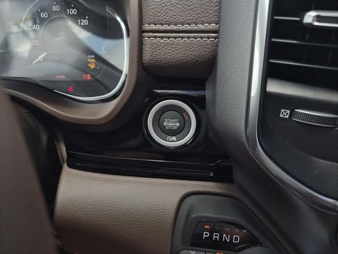 New 2026 RAM 1500 Laramie AWD/4WD image 24