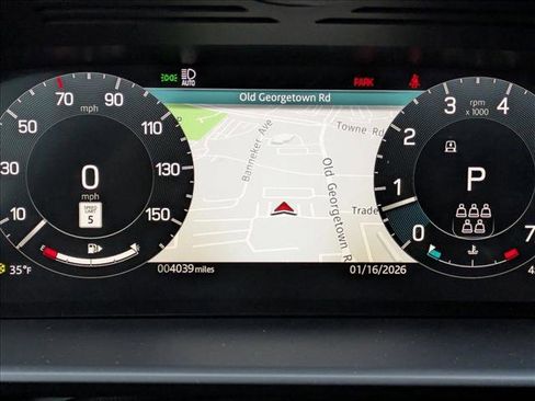 Certified 2025 Land Rover Discovery Dynamic SE image 11