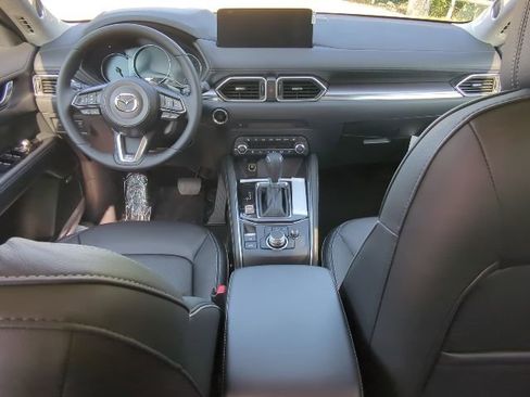 New 2025 MAZDA CX-5 AWD 2.5 S w/ Premium Plus Pkg image 4