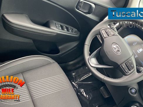 New 2026 Hyundai Venue SEL image 28