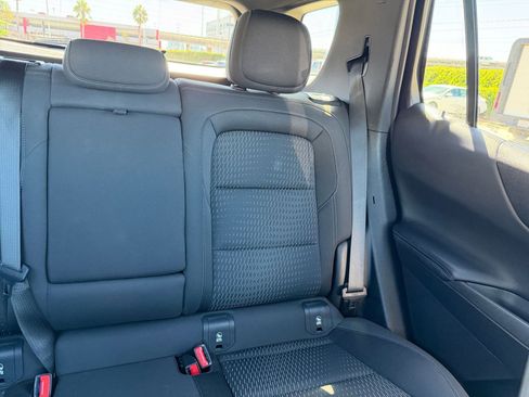 Used 2025 Chevrolet Equinox LT image 36