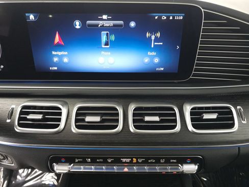 Certified 2026 Mercedes-Benz GLS 450 4MATIC image 17