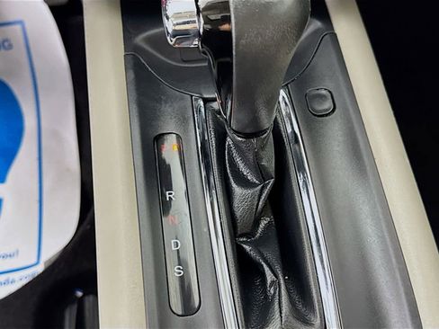Used 2019 Honda HR-V EX-L image 22
