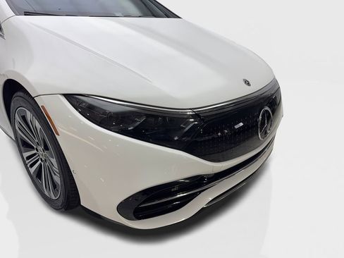 Used 2022 Mercedes-Benz EQS 450+ Sedan image 17