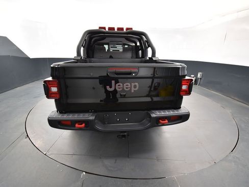 Used 2023 Jeep Gladiator Rubicon w/ Cold Weather Group image 8