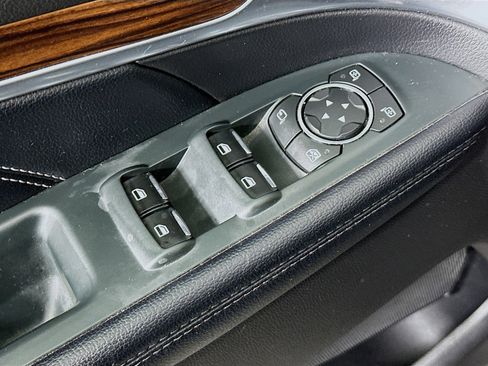 Used 2018 Ford Explorer Limited image 15