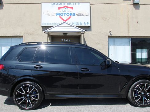 Used 2019 BMW X7 xDrive50i w/ M Sport Package AWD/4WD image 4