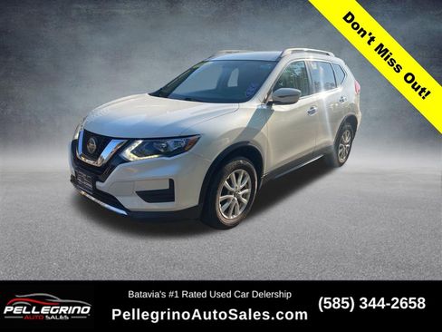 Used 2018 Nissan Rogue SV image 1