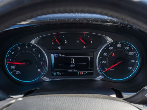 Used 2019 Chevrolet Traverse LT image 12