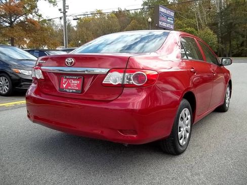 Used 2013 Toyota Corolla LE Special Edition image 3